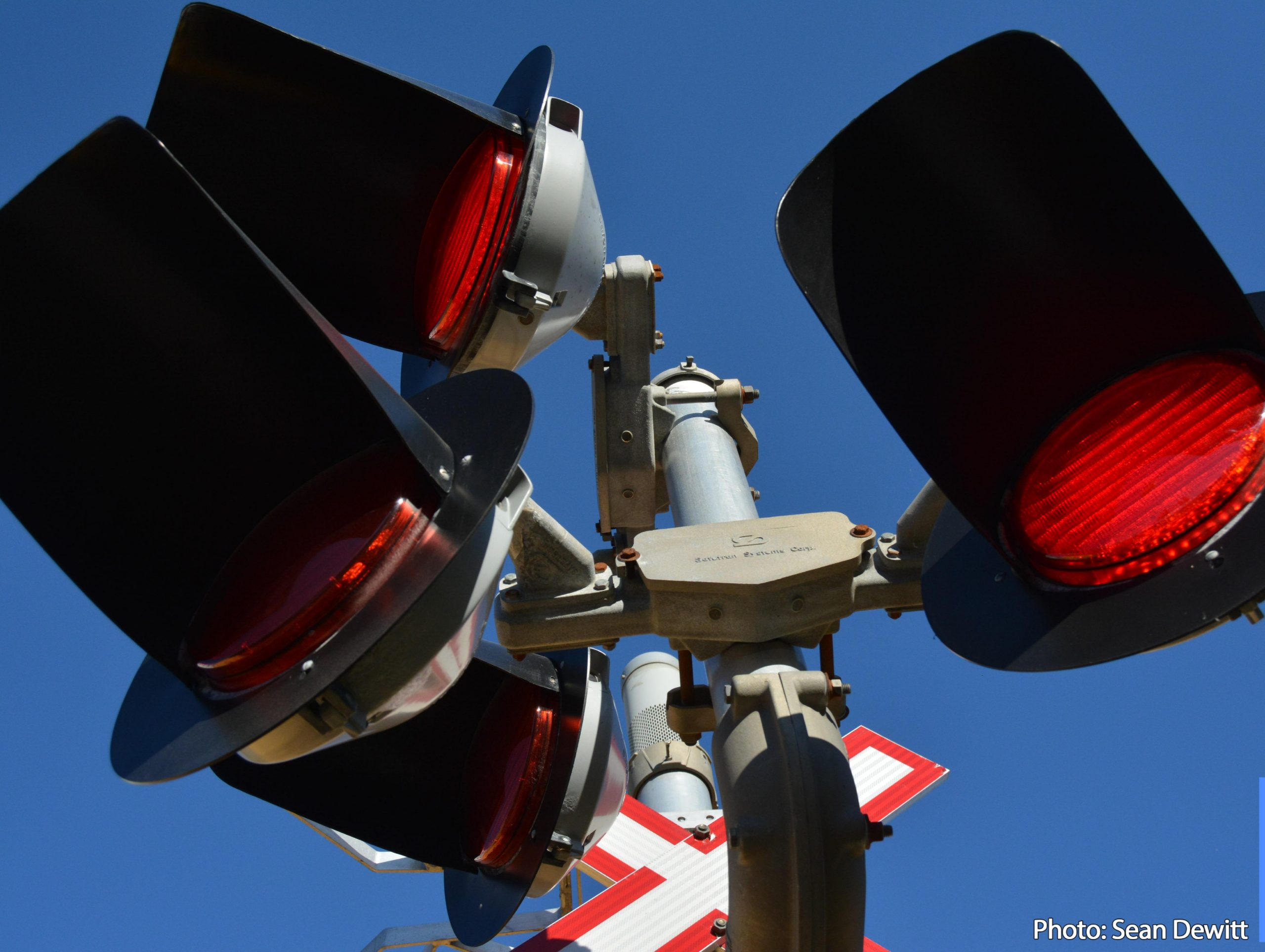 VIA Rail , CN , cancels services, effective immediately, until further notice