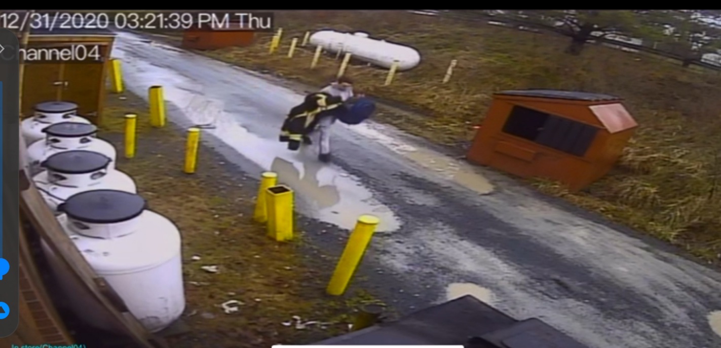 Help police solve robbery in Lower Sackville