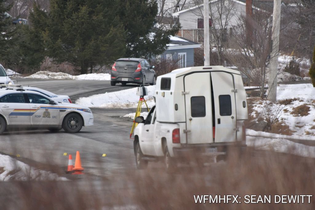(Update) Police investigate incident of shots fired / Man dies following shooting, death ruled a homicide