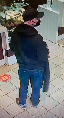 Help RCMP identify suspect in “quick change” scam