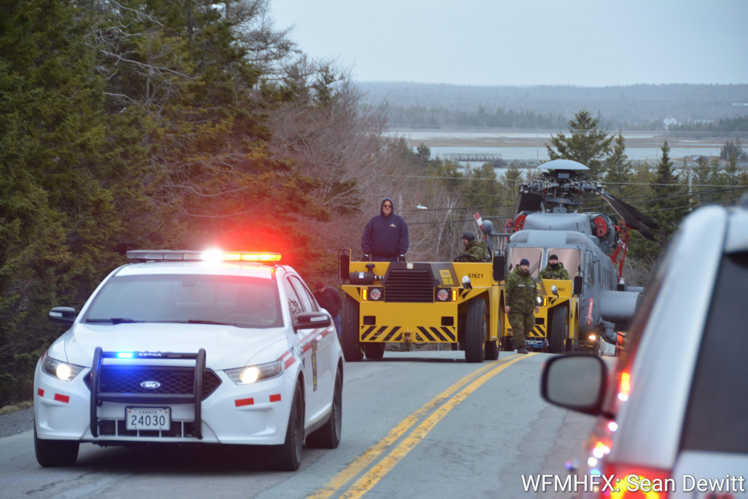 Cyclone helicopter Towed to Shearwater after Emergency Landing (Photos)