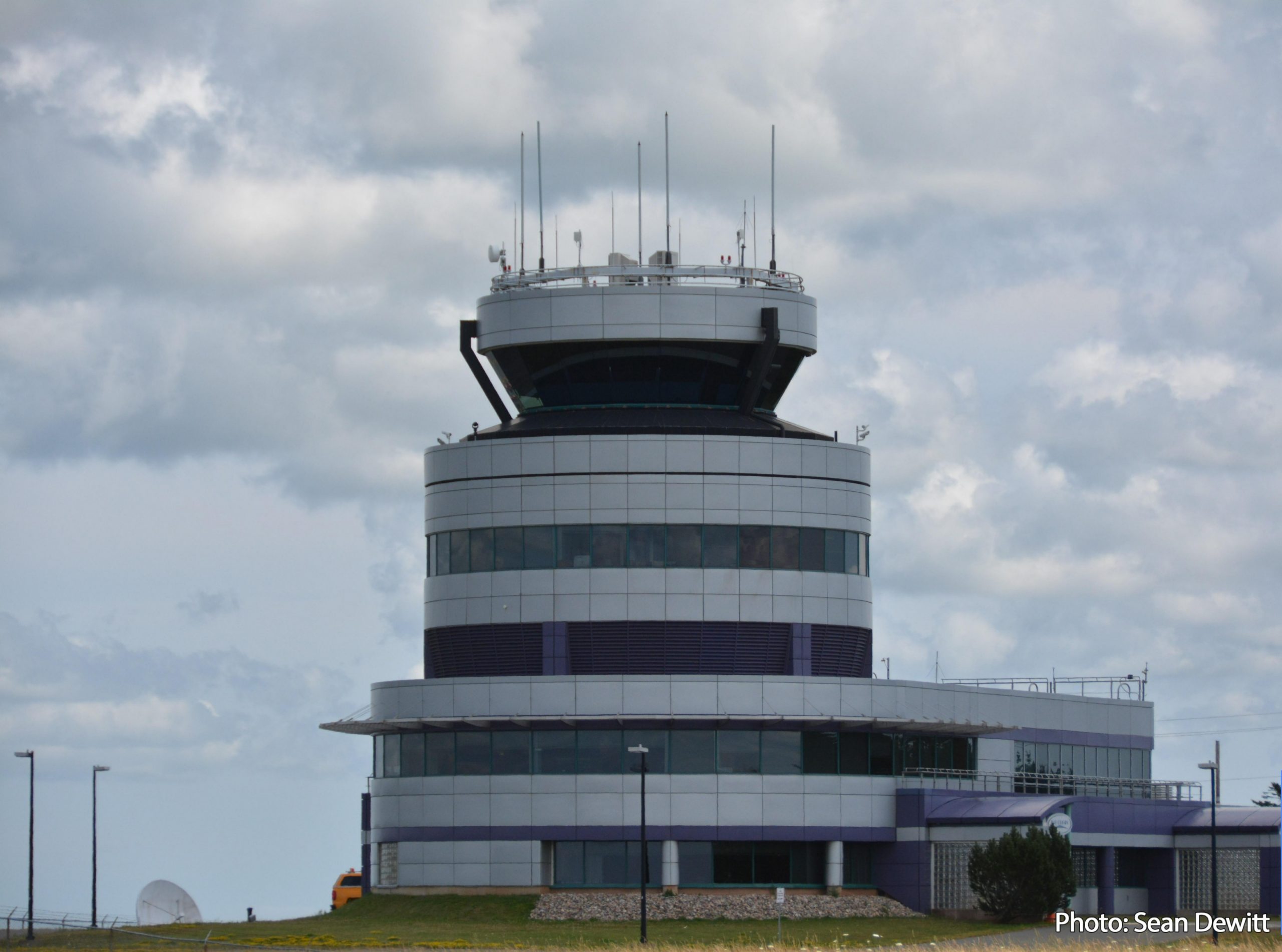 Potential exposure to COVID-19 on a WestJet flight and an Air Canada flight