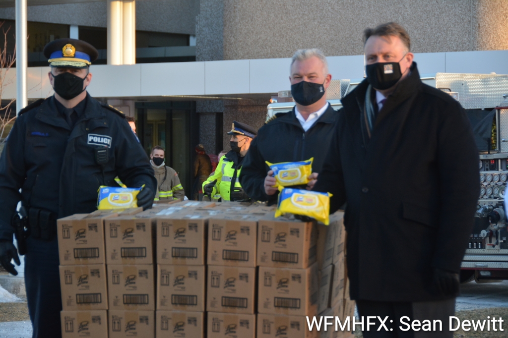 Reckitt, the Maker of Lysol, donates over $300,000 in Lysol Wipes through the Dartmouth General Hospital Foundation for front-line staff and Local Community Groups