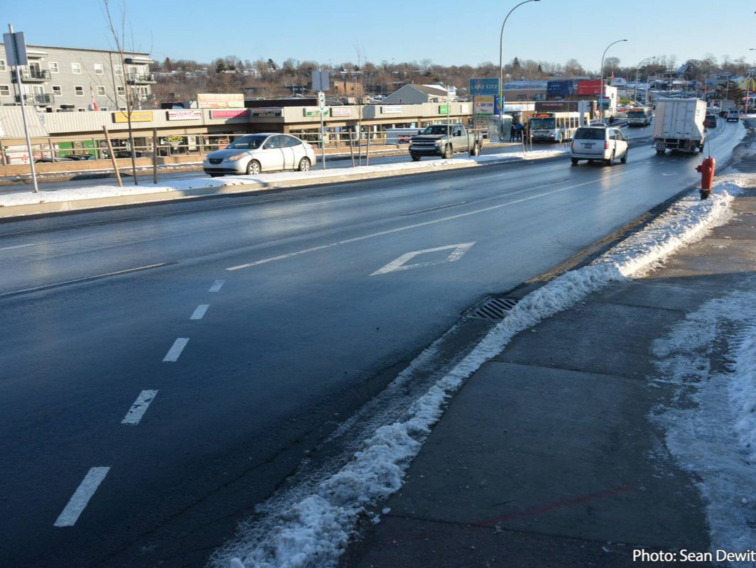 Police issue tickets for improper use of bus lanes