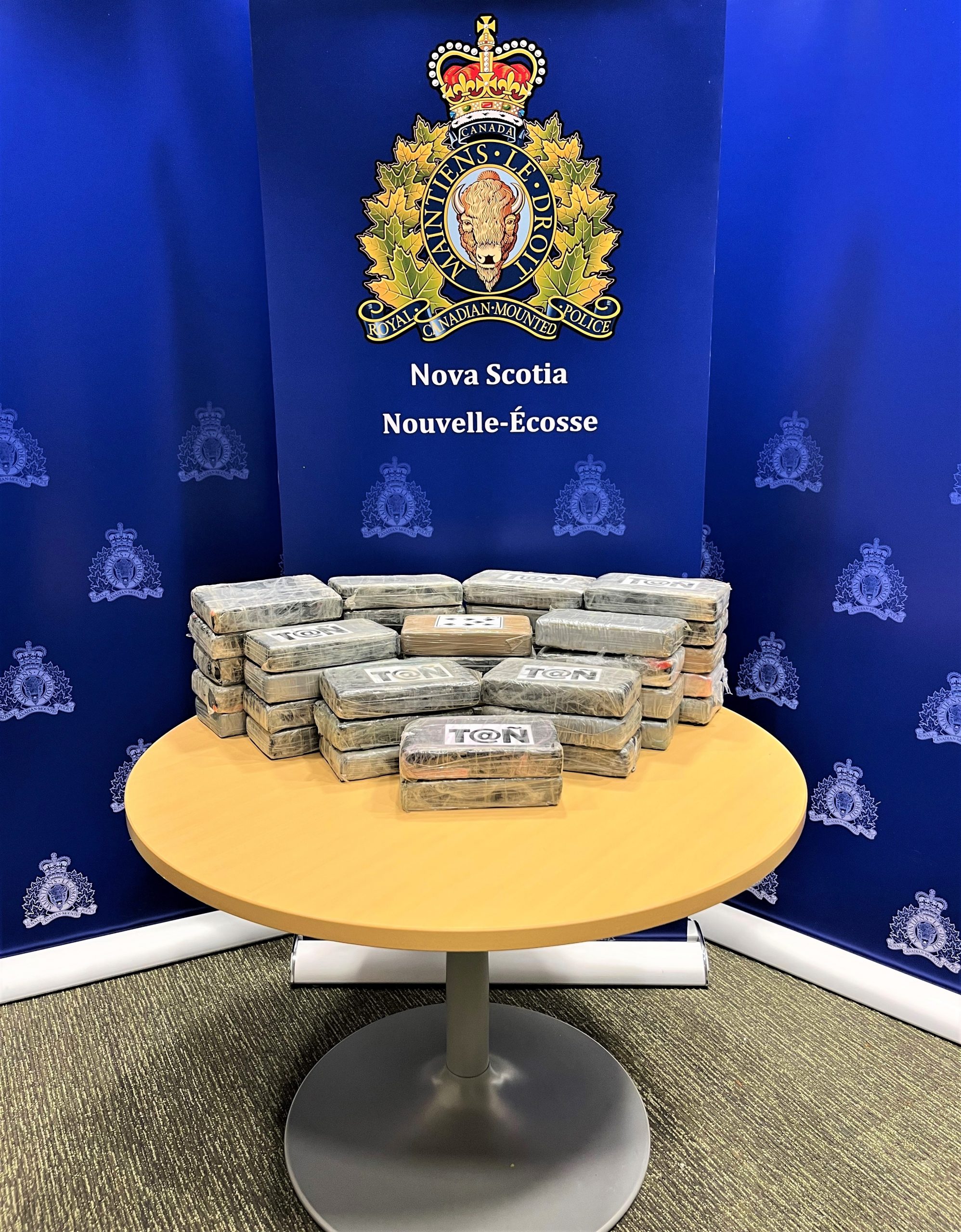 Two traffic stops lead to cocaine and unstamped tobacco seizures in Colchester County