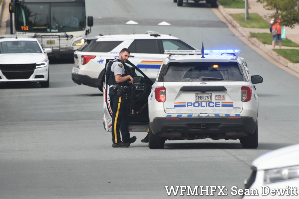 (Update) Breaking - Police presence on Auburn Dr near Quindora