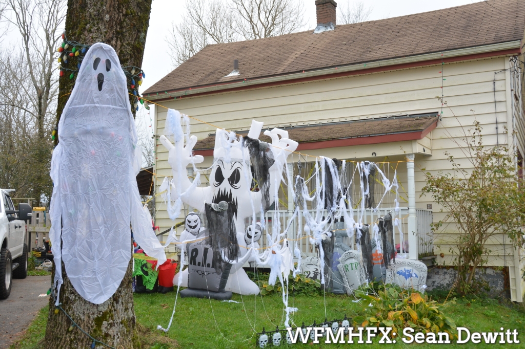It'll brighten your spirits to escape this ghost yard