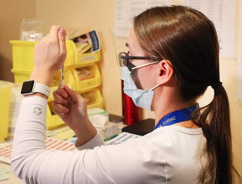 Free Vaccines Available to Protect Against Influenza, COVID-19
