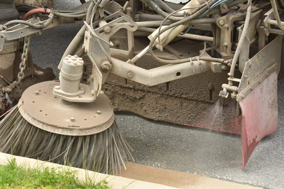 The annual fall leaf cleanup program will begin on November 20 and conclude on December 8