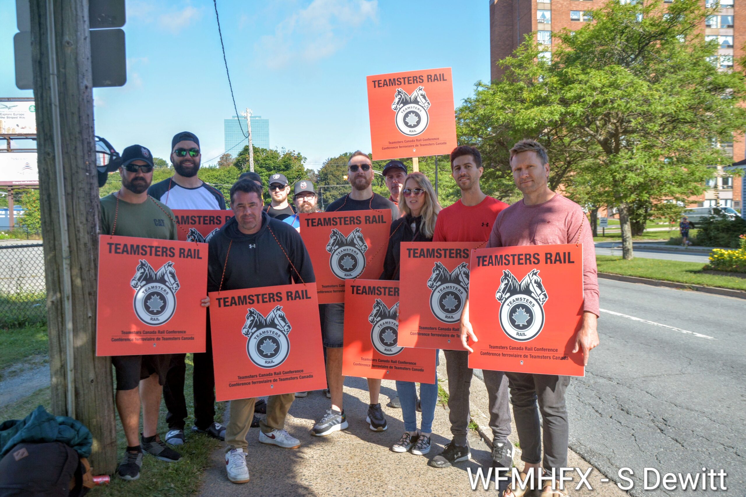 Rail workers strile