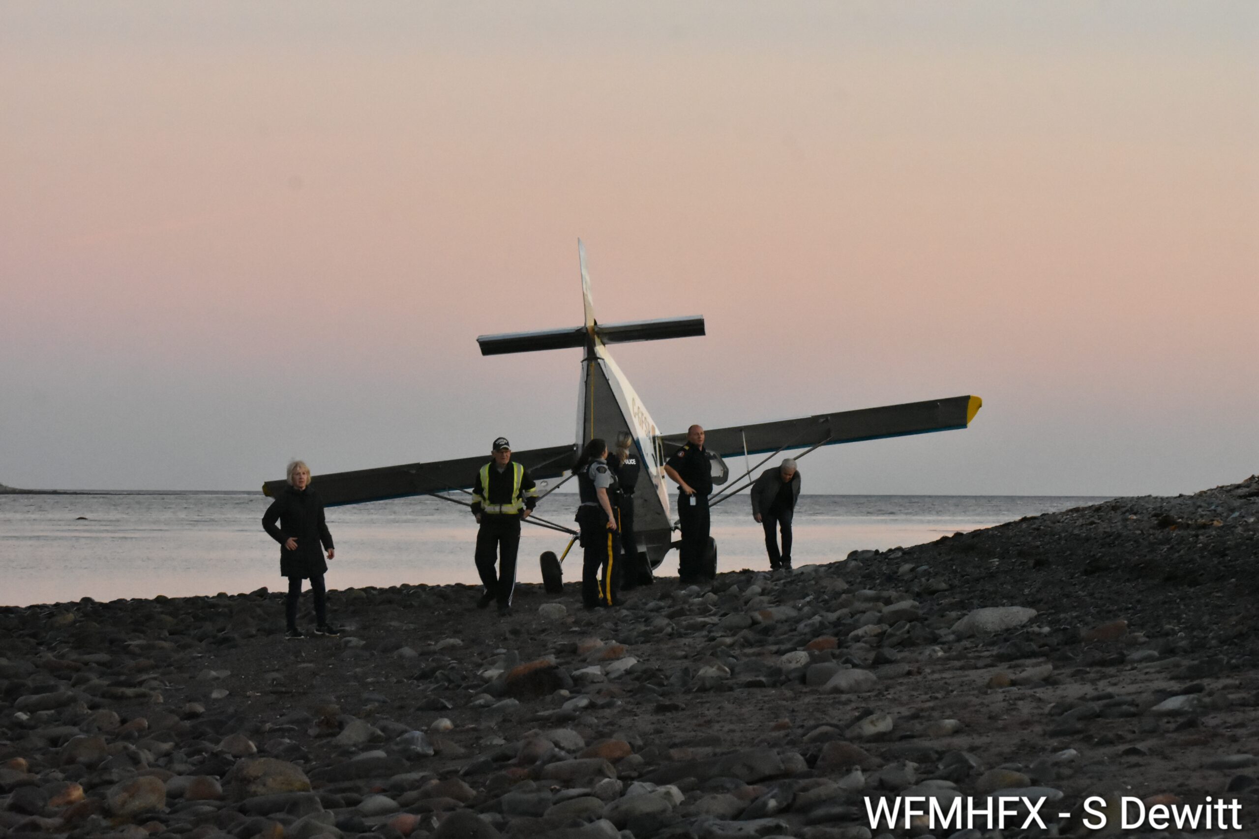 No injuries after plane crashes in Grand Desert
