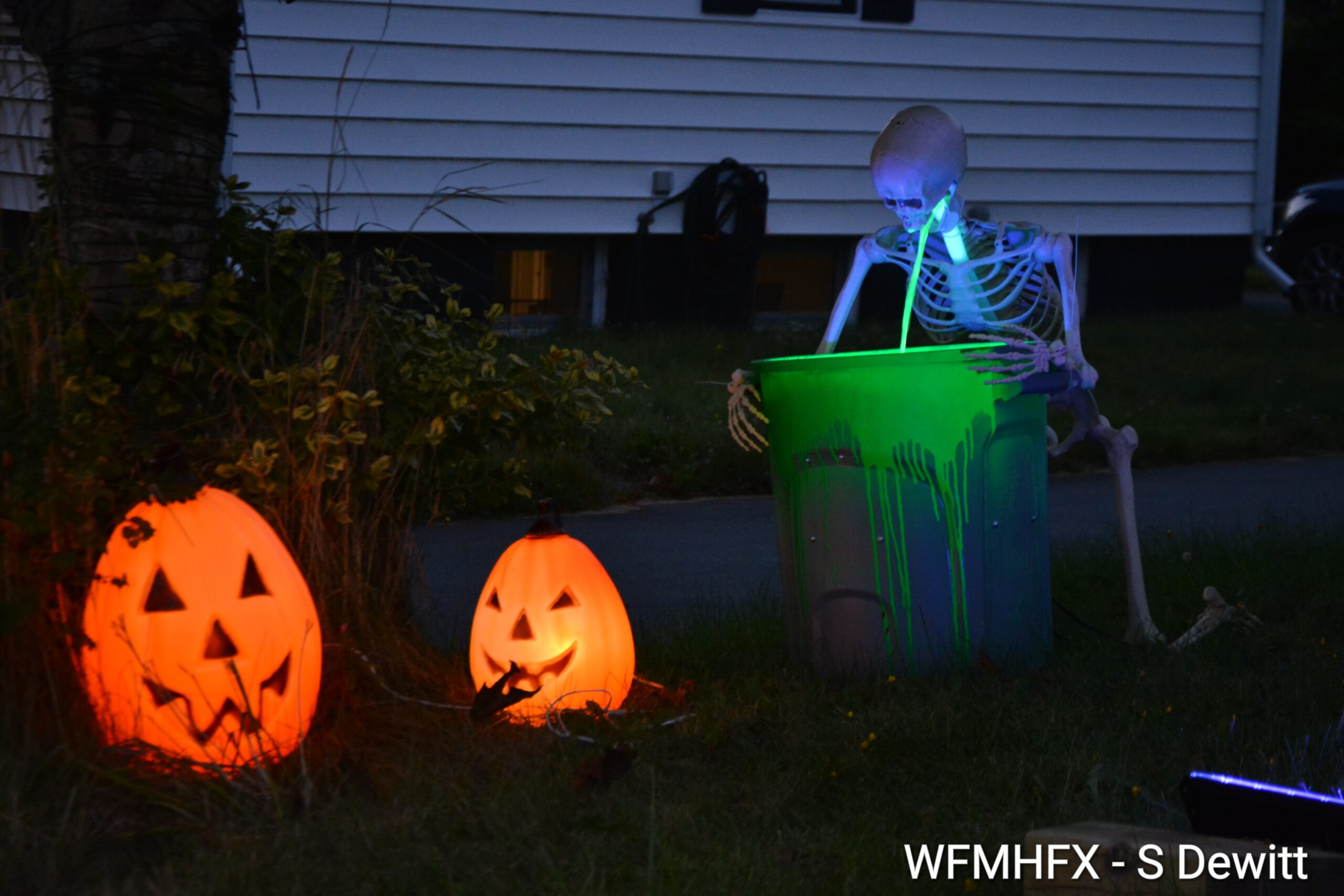 In photos - Darkness falls and your stomach will churn when you cross this high energy yard of terror on Glenwood Avenue in Dartmouth!