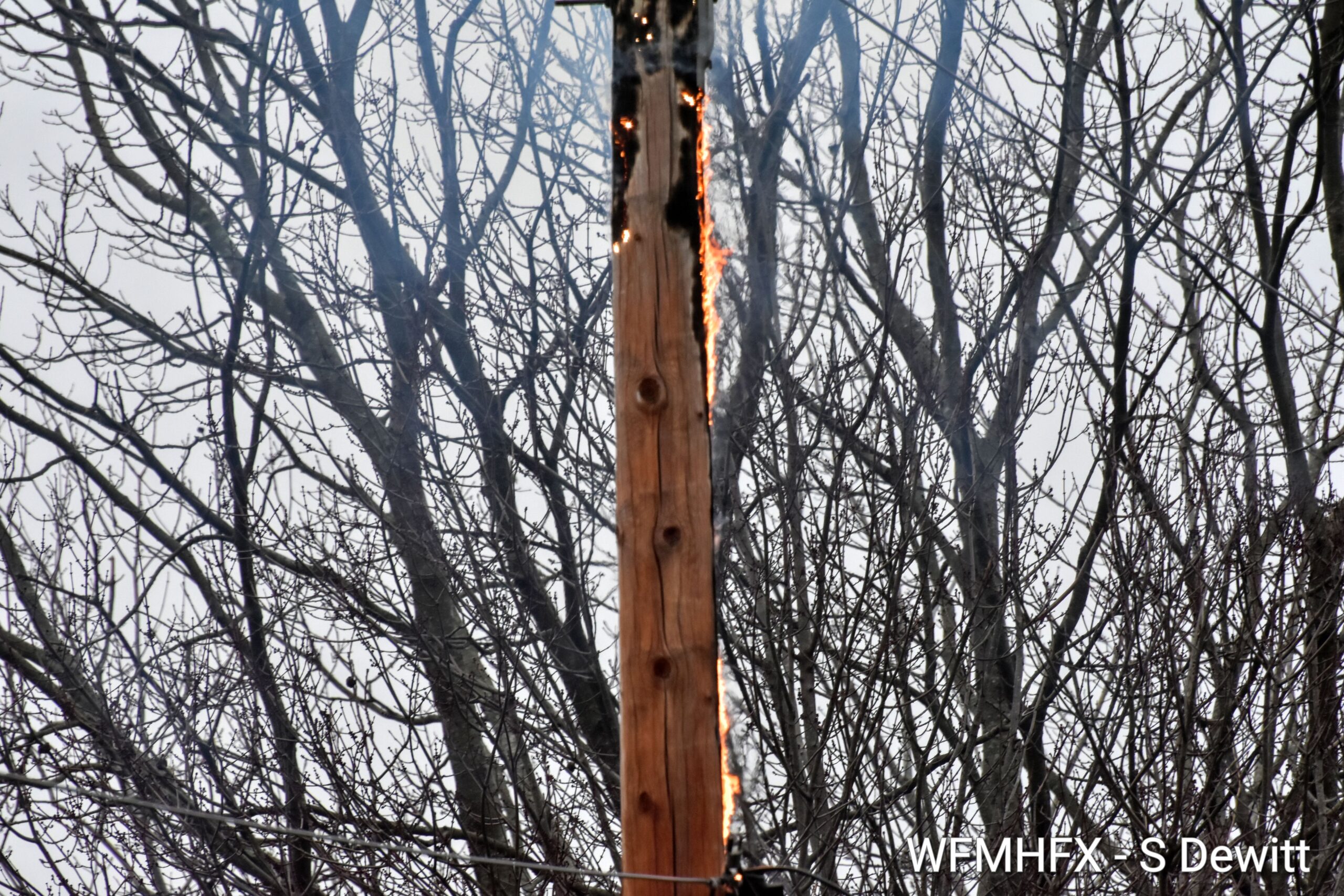 Powerpole fire in Dartmouth