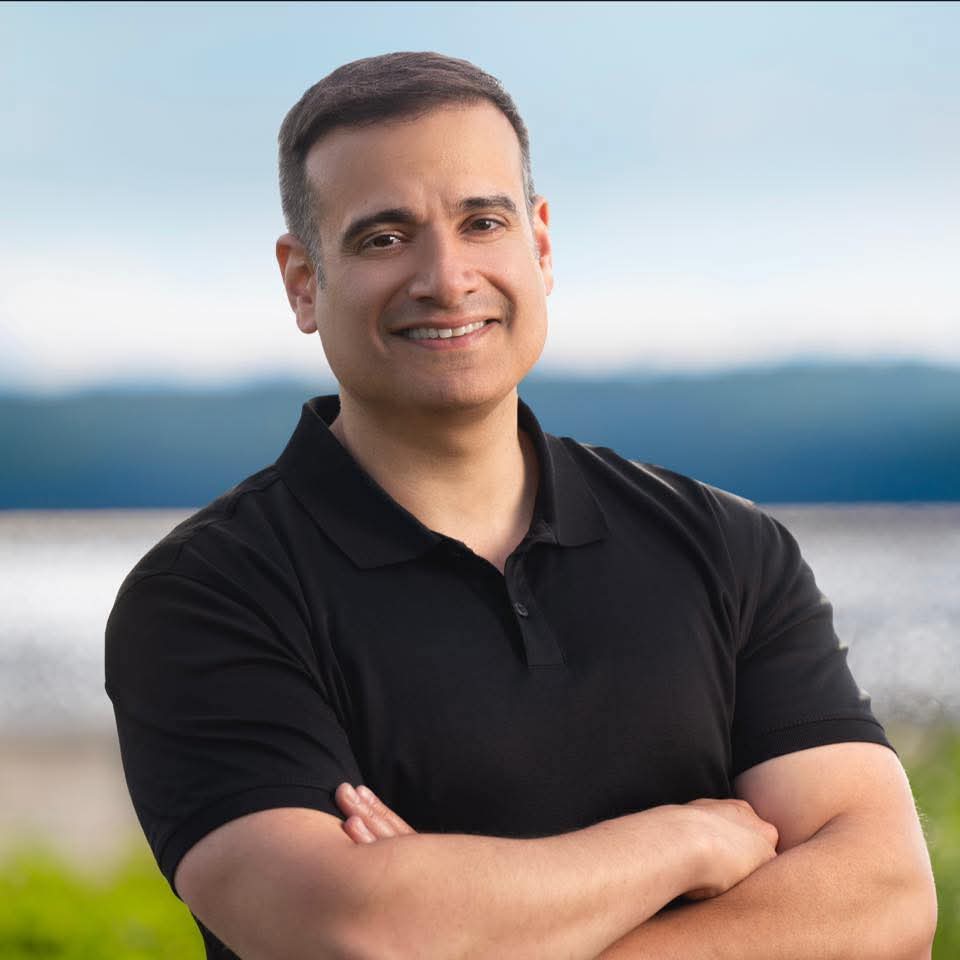 Zach Churchill steps down
