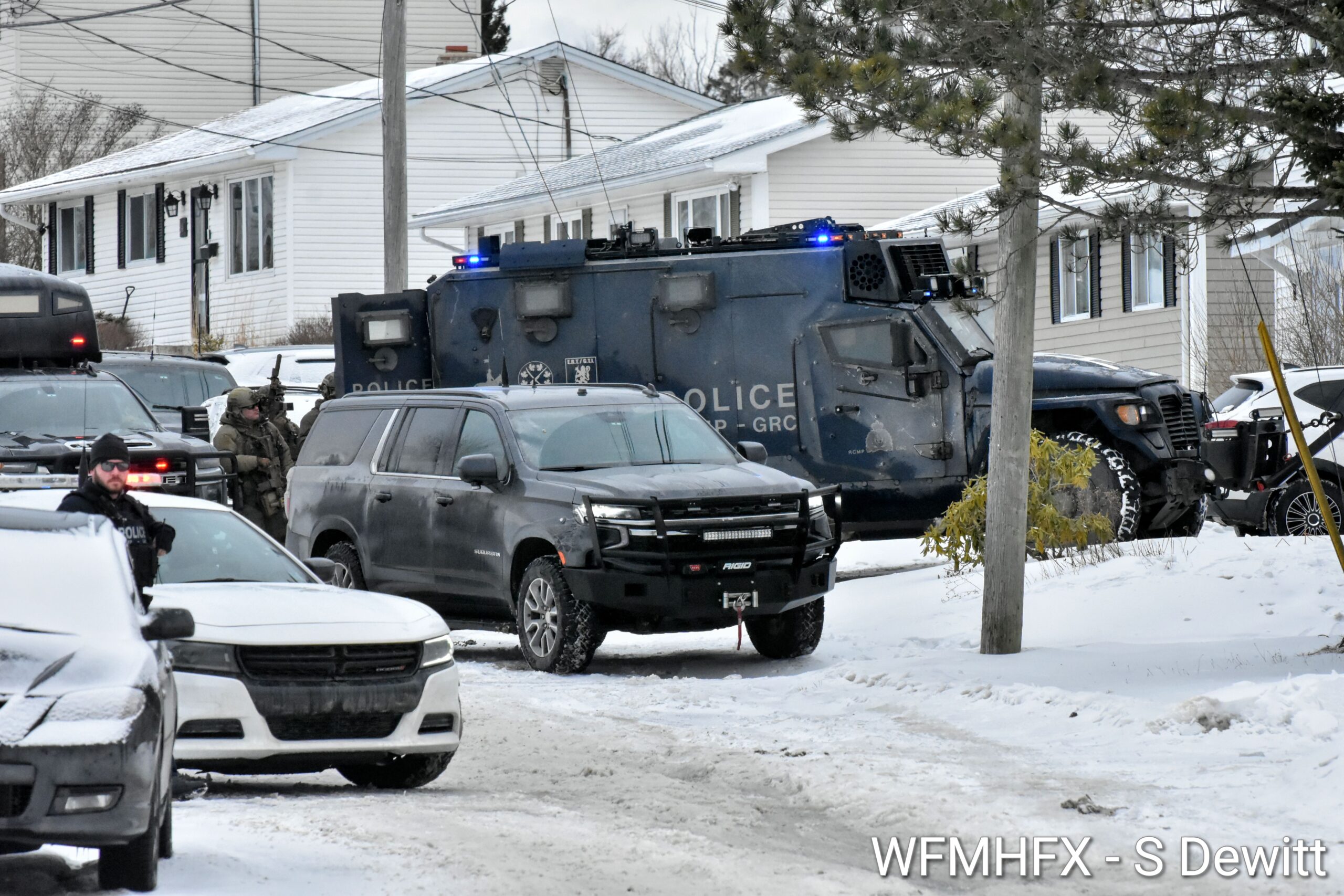 Police search home in Cole Harbour
