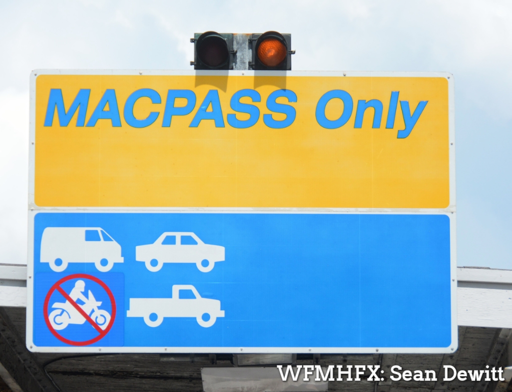 How can I get the balance of money on my MACPASS account returned?