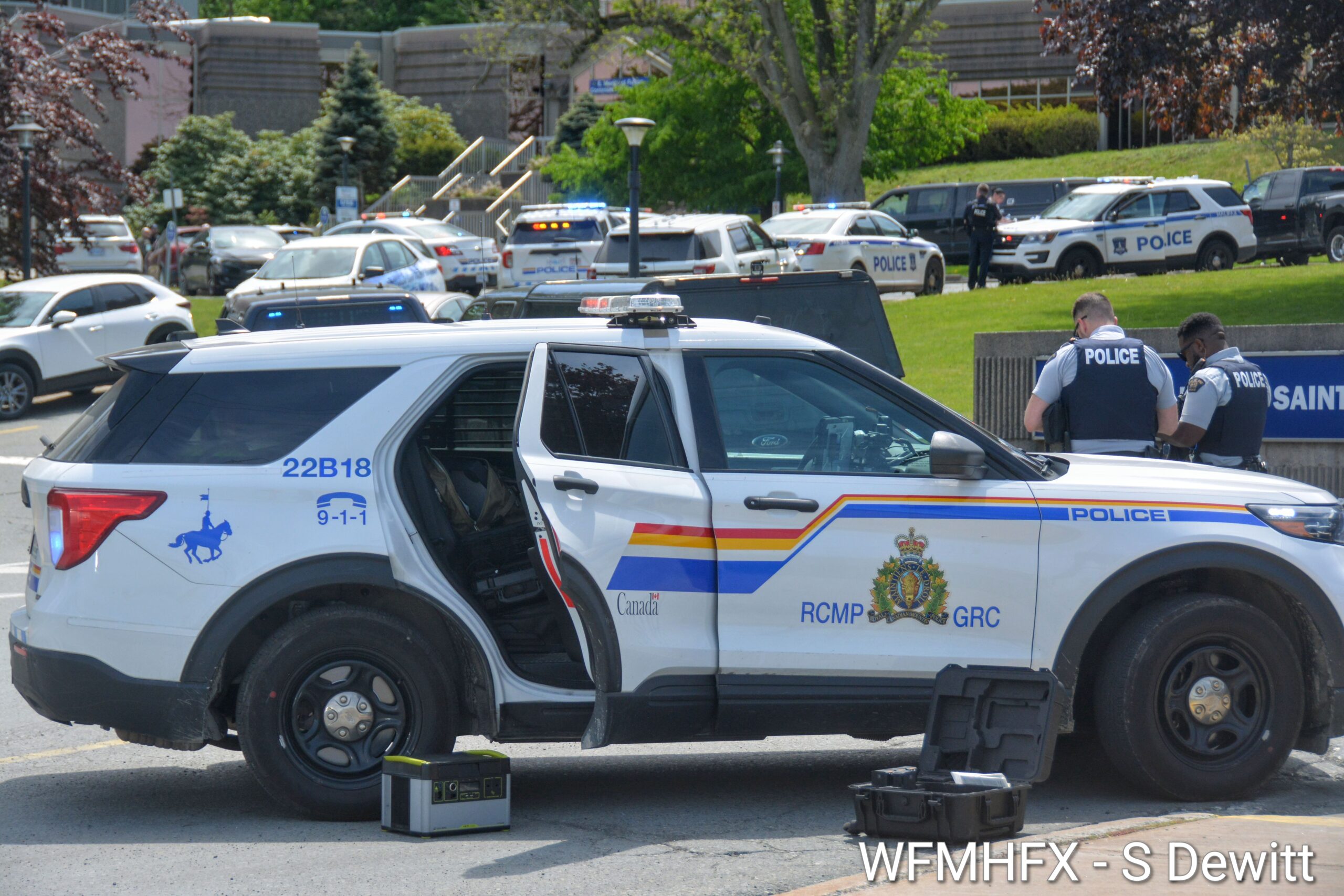 (Update) Police investigating weapons complaint - Halifax 