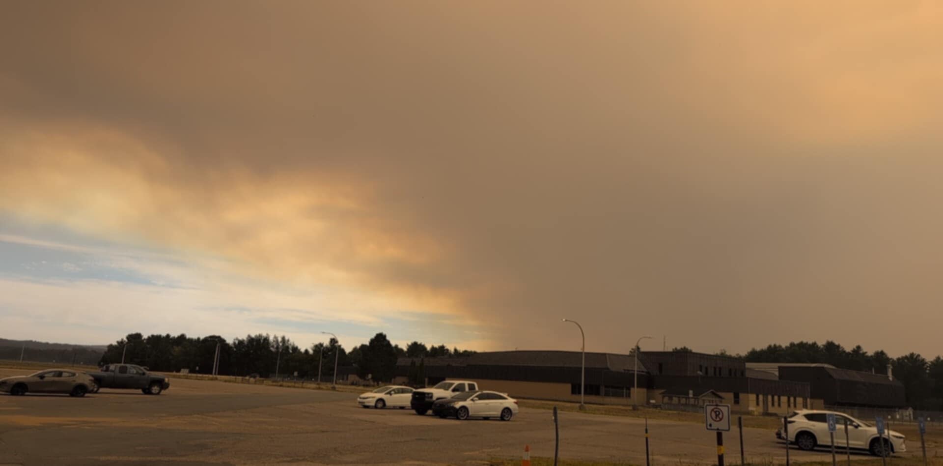 Re-Entry Begins for Some Evacuees of Long Lake Wildfires
