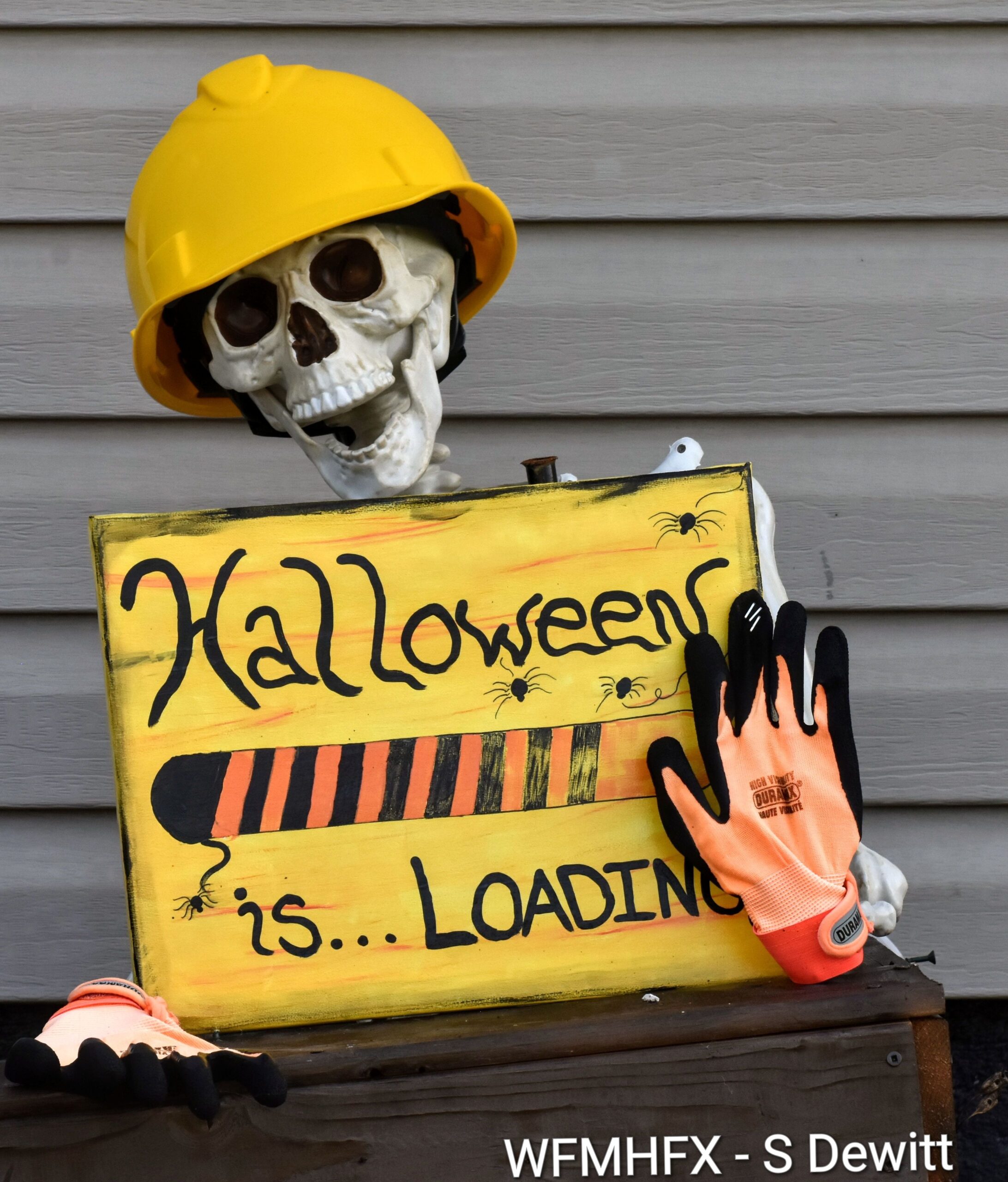 Halloween is loading....